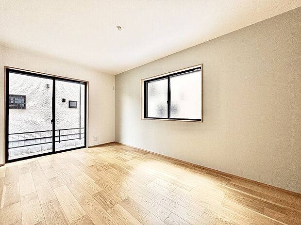 爽やかな日差しがお部屋全体を優しく包み込んでくれます