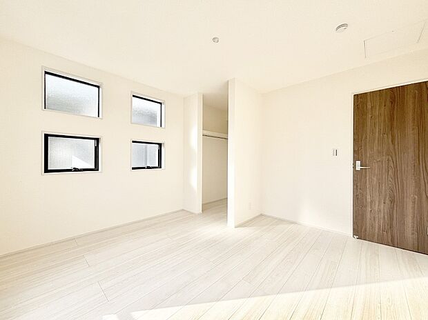 ナチュラルなフローリングはどんなインテリアにもマッチ。  