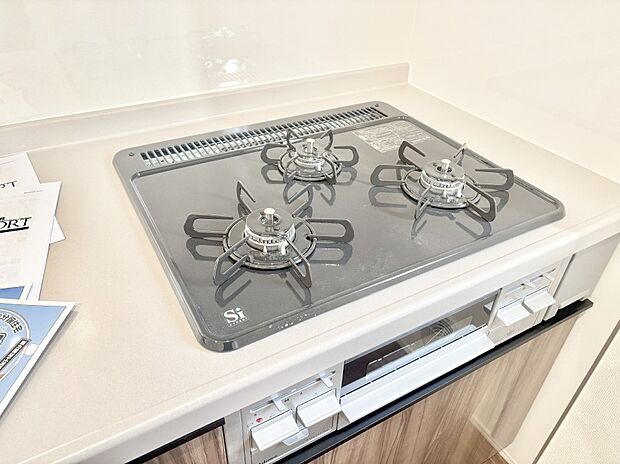 三口ガスコンロでお料理が一気にはかどりそう。