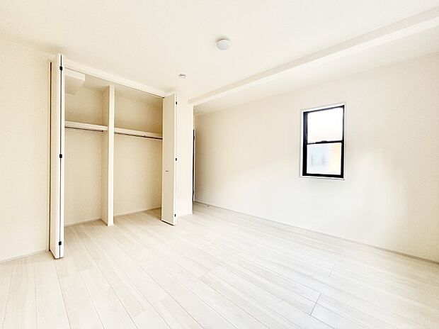 収納が充実しているので居住スペースを広々使えます