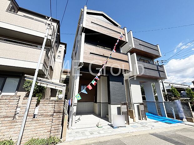 溢れる陽光でご家族の笑顔も輝く