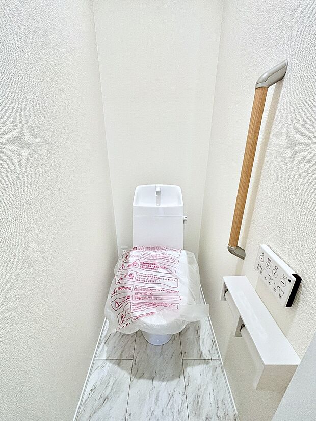 トイレは1階と2階それぞれに配置されていてとても便利です。 