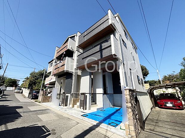 溢れる陽光でご家族の笑顔も輝く