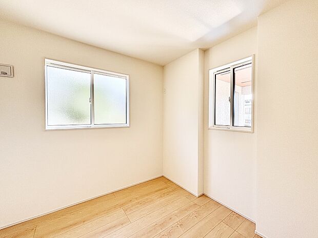 爽やかな日差しがお部屋全体を優しく包み込んでくれます