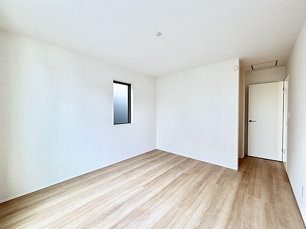 子供部屋にもおすすめな収納スペースたっぷりの居室