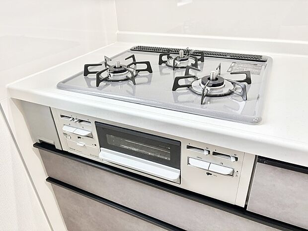 三口ガスコンロでお料理が一気にはかどりそう。  