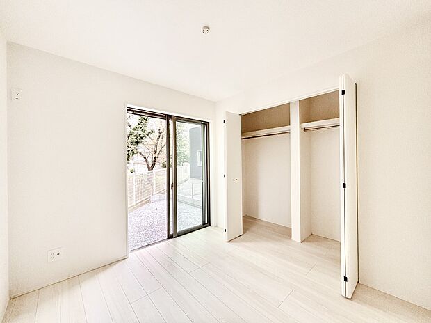 ナチュラルなフローリングはどんなインテリアにもマッチ。  