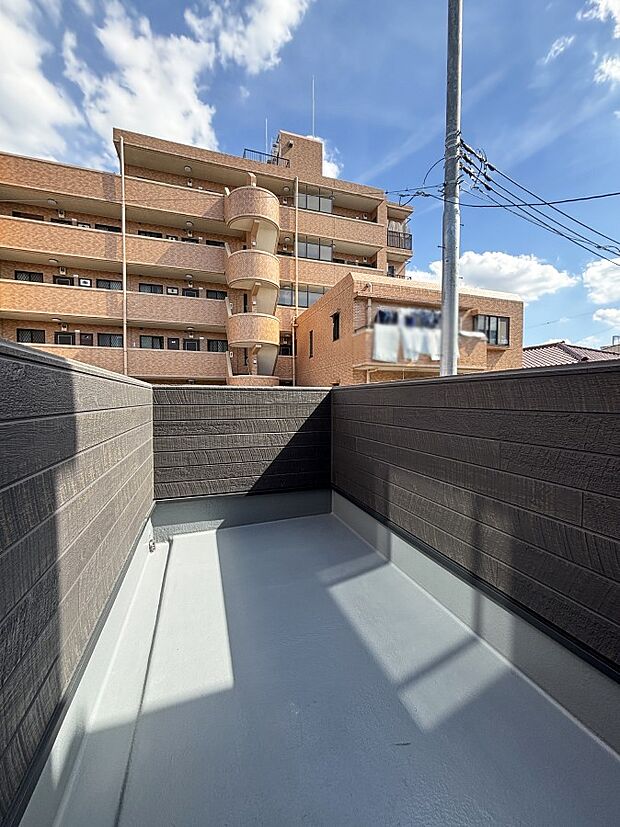 風通しの良いバルコニー