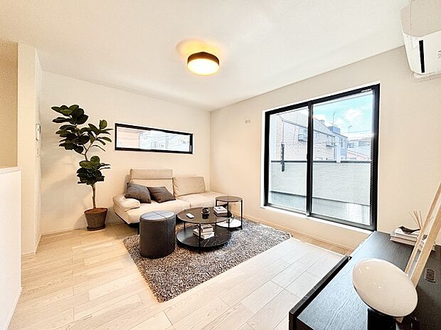 住む方の個性が引き出される、インテリアを考えるのが楽しみなリビングです