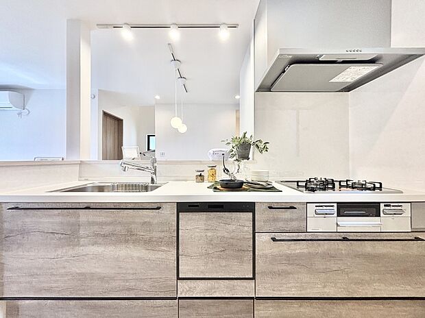 ゆとりあるキッチンではご家族と楽しくお料理ができます。