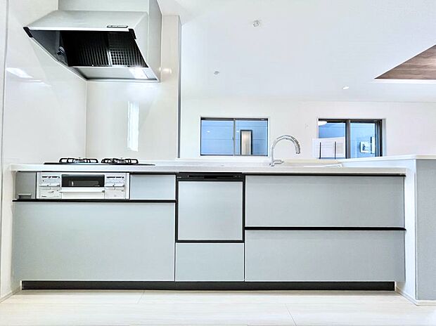 ゆとりあるキッチンではご家族と楽しくお料理ができます。