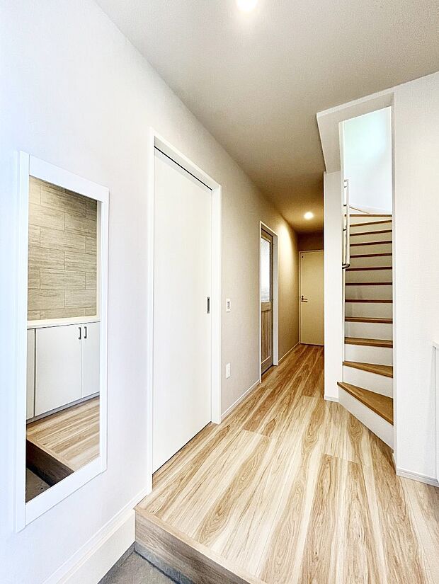 家族の帰宅やお客様をあたたかく迎える玄関