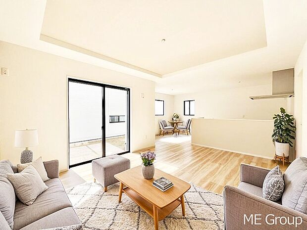 落ち着いた雰囲気のＬＤＫは家族みんなの快適空間※家具はCGです