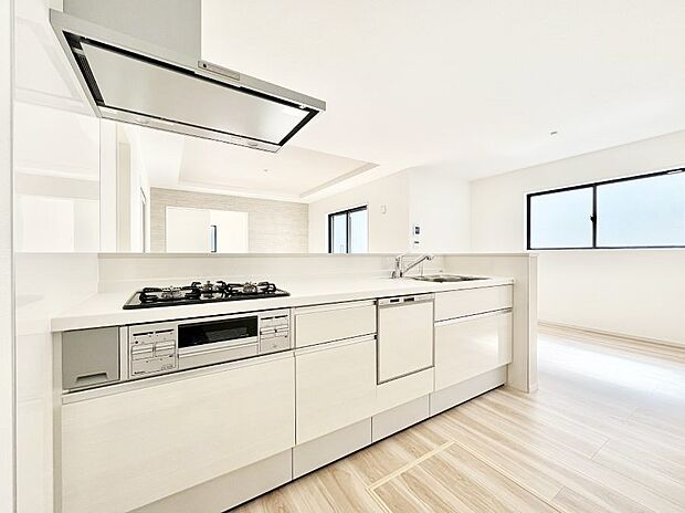 広々とした使い勝手の良いキッチンで日々のお料理も楽しくなりそう