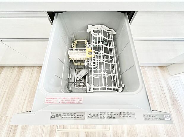 面倒なお片づけは食洗機にお任せ!家事の負担が減って、時間にも気持ちにもゆとりができます。