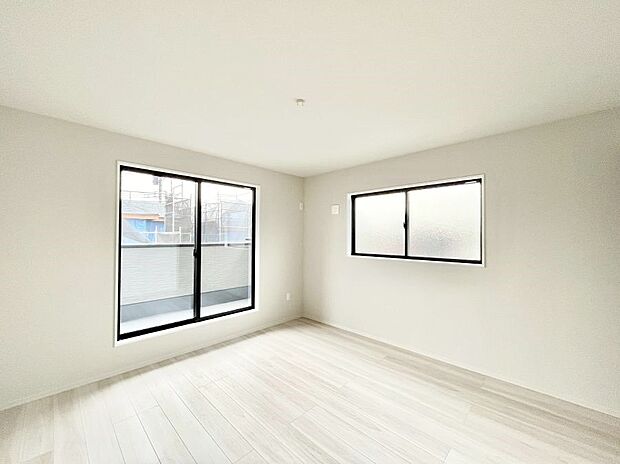 2面採光を確保した明るい空間。家族みんなが快適な暮らしを実現する設計です。