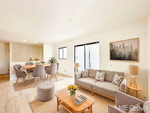 落ち着いた雰囲気のＬＤＫは家族みんなの快適空間※家具はCGです