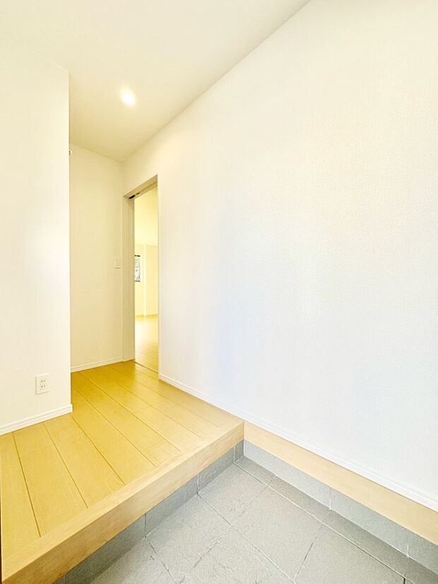 家族の帰宅やお客様をあたたかく迎える玄関