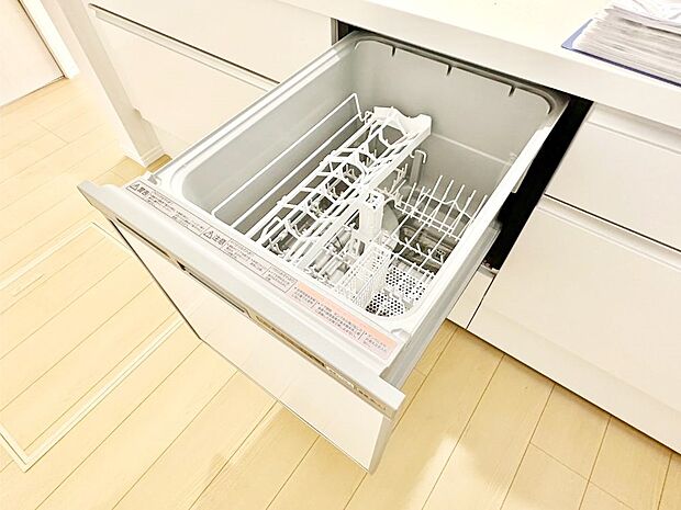 面倒なお片づけは食洗機にお任せ！家事の負担が減って、時間にも気持ちにもゆとりができます。