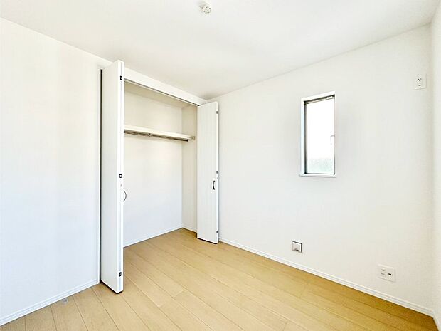 全居室2面採光＆クローゼット付きです