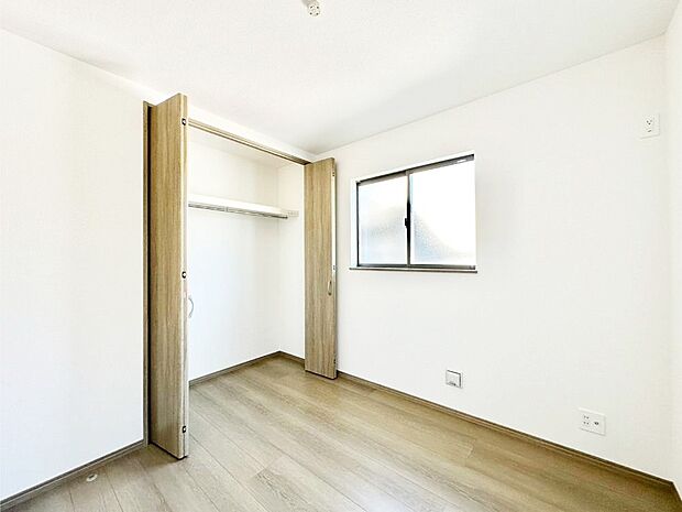 全居室2面採光&クローゼット付きです