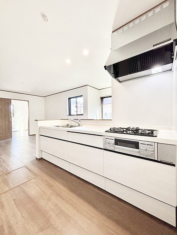 料理をしながらご家族との会話を楽しめる対面カウンターキッチン