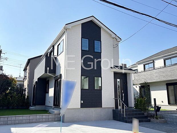 溢れる陽光でご家族の笑顔も輝く