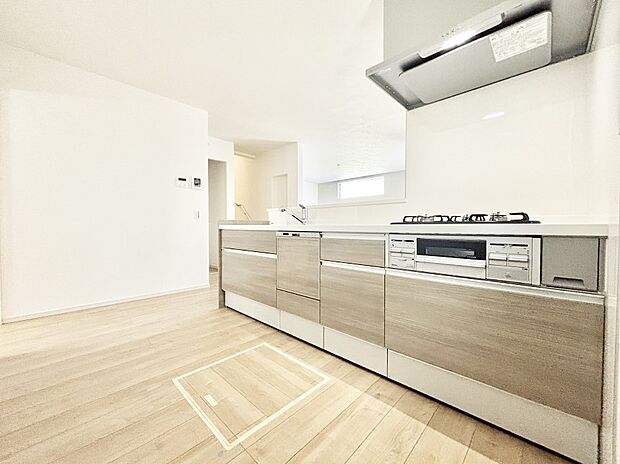 広々とした使い勝手の良いキッチンで日々のお料理も楽しくなりそう