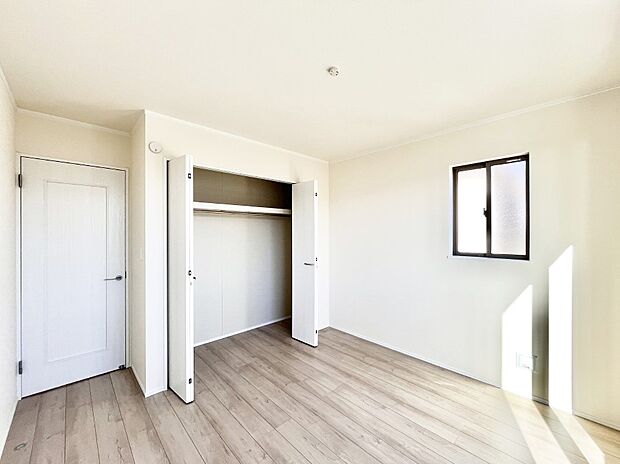 収納が充実しているので居住スペースを広々使えます