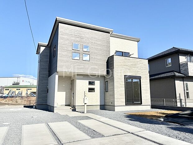 洗練された外観、上質な住空間が広がる室内は永く安心して過ごせる住居です。