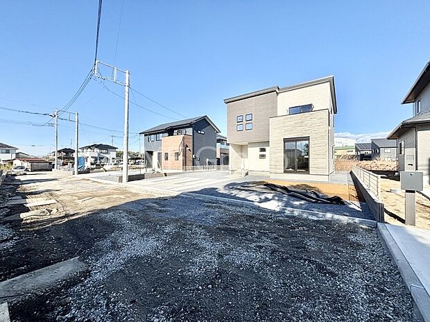 見通しの良さとともに、街並みに開放感を与えてくれます。