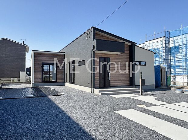 溢れる陽光でご家族の笑顔も輝く