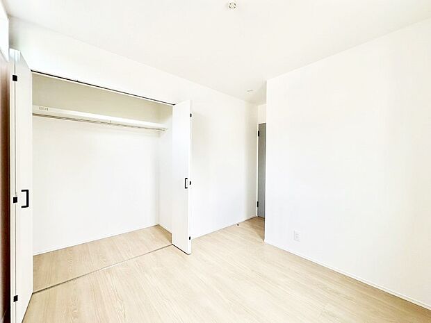 収納が充実しているので居住スペースを広々使えます