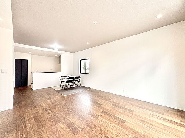 住む方の個性が引き出される、インテリアを考えるのが楽しみなリビングです！ 