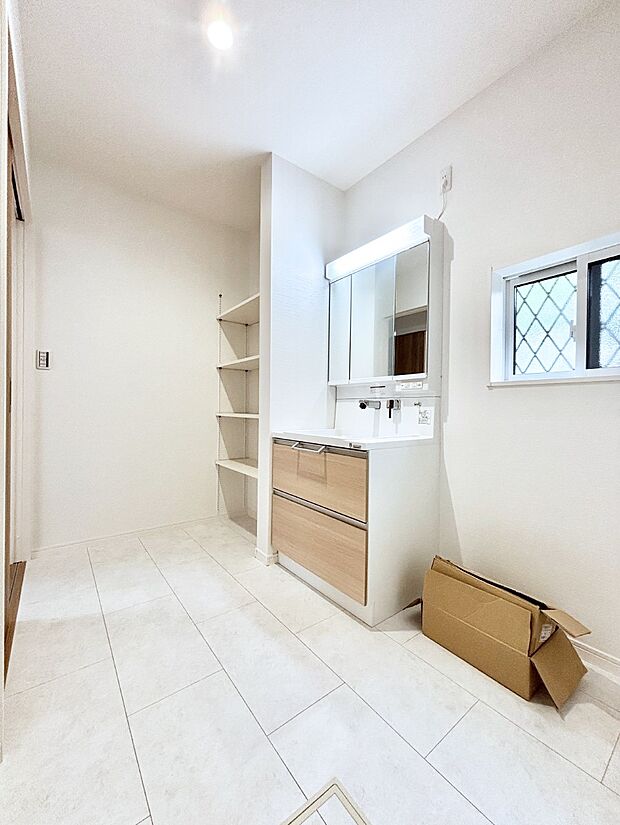 広々とゆとりのあるランドリースペース。