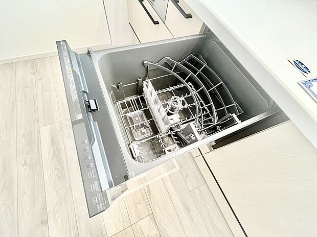 面倒なお片づけは食洗機にお任せ!家事の負担が減って、時間にも気持ちにもゆとりができます。