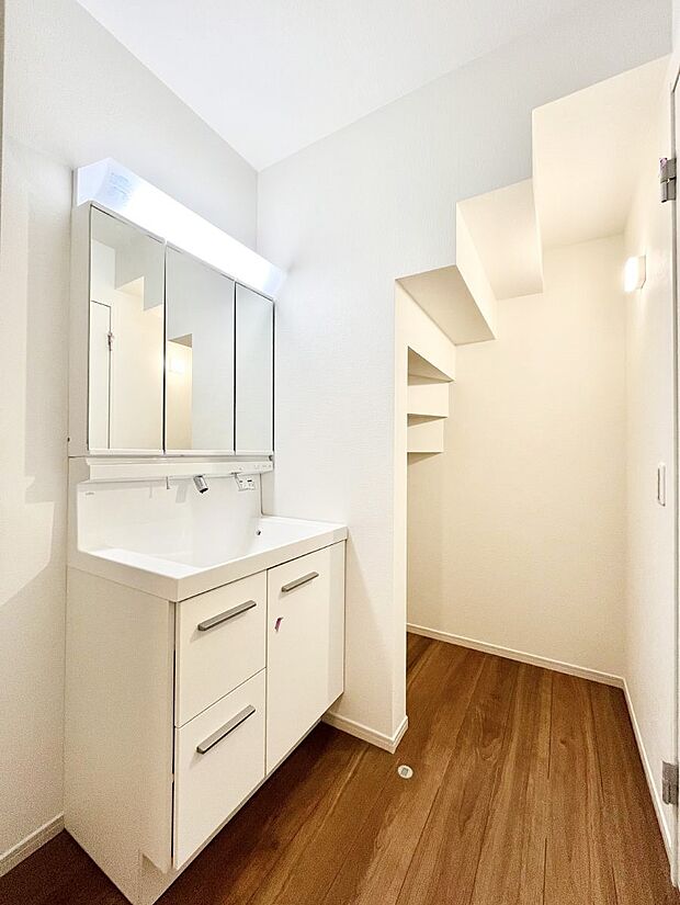 広々とゆとりのあるランドリースペース。  