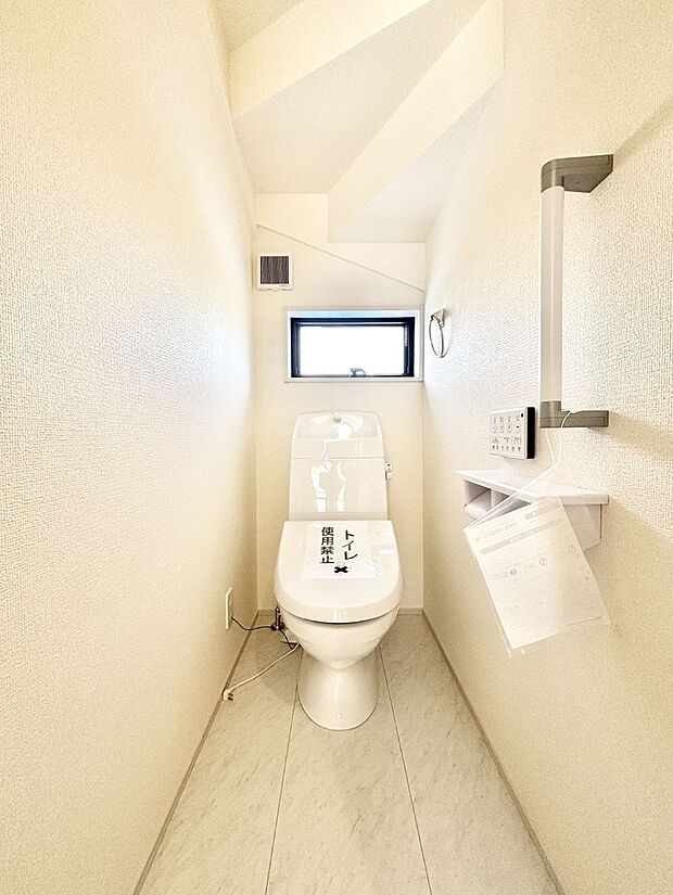 トイレは1階と2階それぞれに配置されていてとても便利です。 