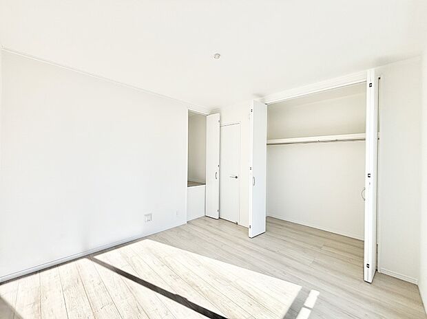 収納が充実しているので居住スペースを広々使えます