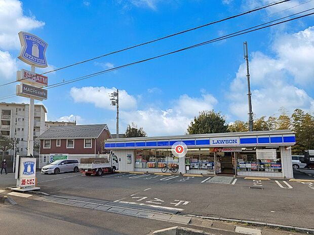 コンビニ 300m ローソン さいたま大谷口店