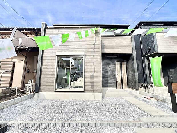 たっぷりの陽光と開放感に包まれる明るい住まい