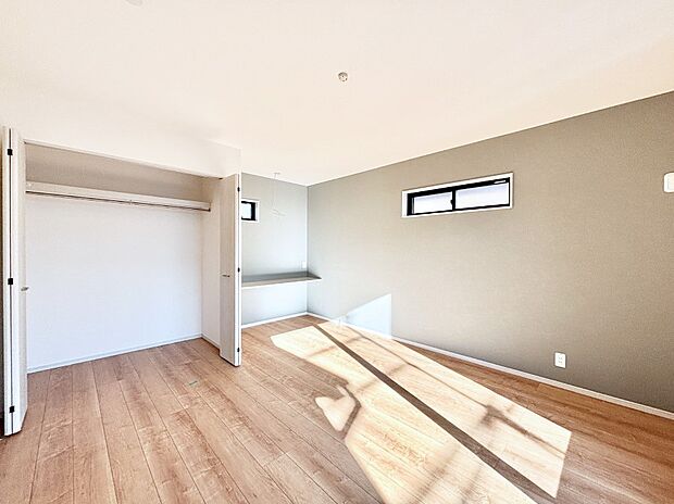 子供部屋にもおすすめな収納スペースたっぷりの居室