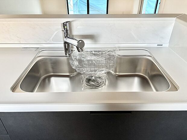 使い勝手の良いキッチンシンク。