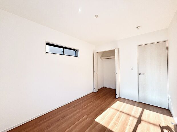 子供部屋にもおすすめな収納スペースたっぷりの居室