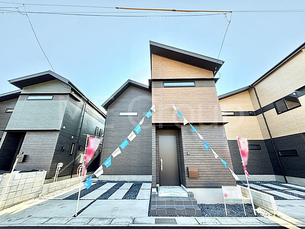 溢れる陽光でご家族の笑顔も輝く