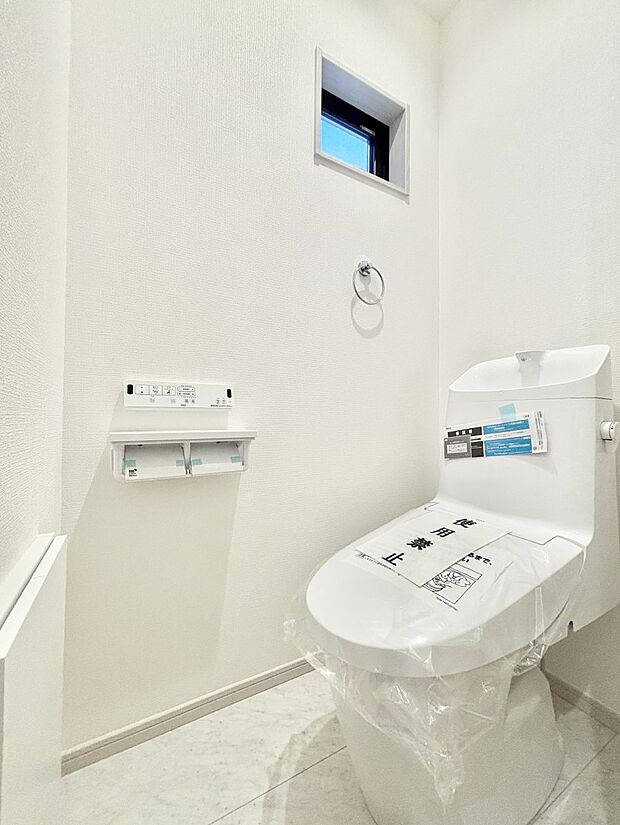 トイレは温水洗浄機能付き