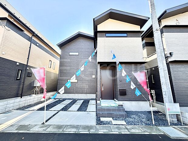 たっぷりの陽光と開放感に包まれる明るい住まい