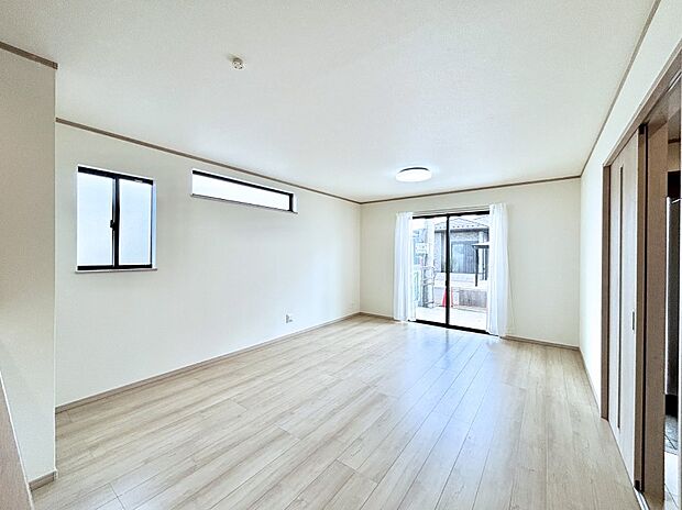 住む方の個性が引き出される、インテリアを考えるのが楽しみなリビングです！ 