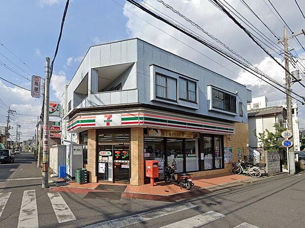 コンビニ 200m セブン-イレブン 蕨塚越5丁目店