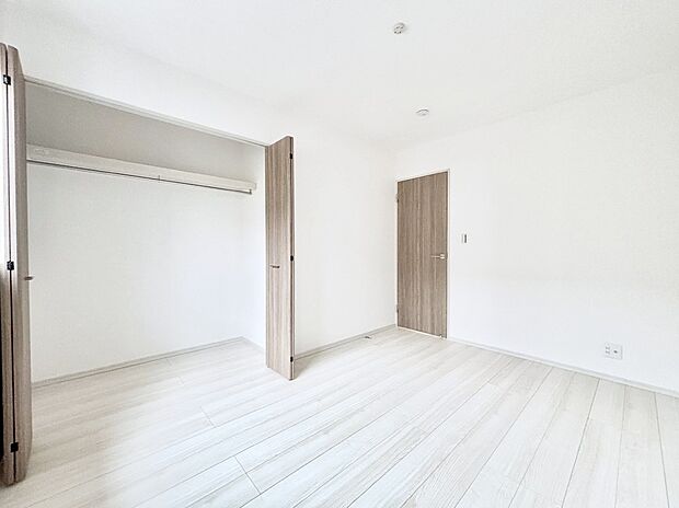 収納が充実しているので、居住スペースを広く使えます。 